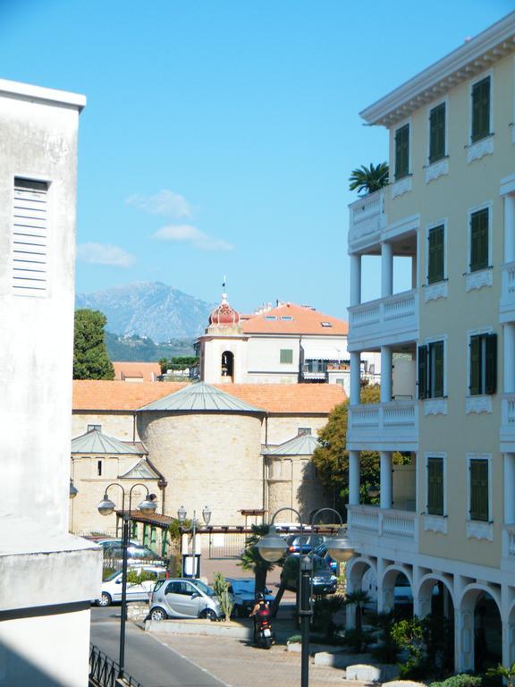 Appartamento Vacanze I Provenzali Bordighera Eksteriør bilde